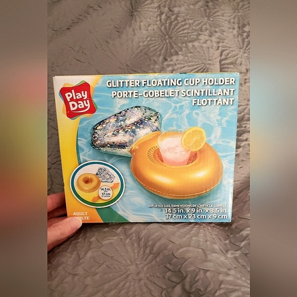 🌟 Glitter Floating Cup Holder Engagement Ring Shaped - Picture 1 of 2